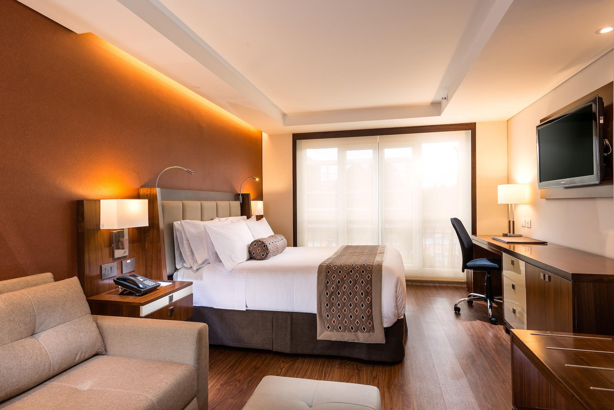 Dann Carlton Bogota Hotell Exteriör bild A room at the hotel