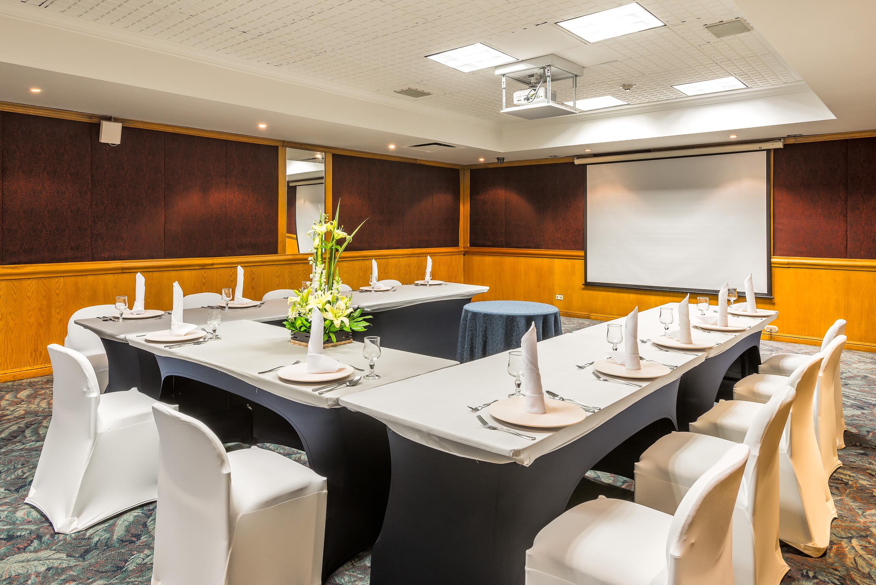 Dann Carlton Bogota Hotell Exteriör bild Meeting room