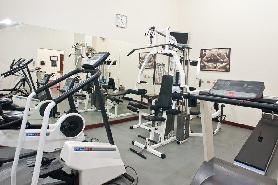 Dann Carlton Bogota Hotell Bekvämligheter bild A typical gym