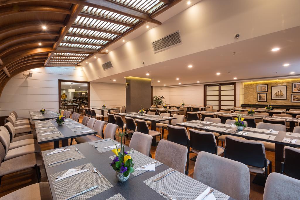 Dann Carlton Bogota Hotell Exteriör bild The restaurant