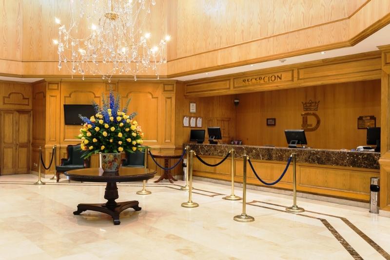 Dann Carlton Bogota Hotell Inreriör bild Reception desk at the Royal Garden Hotel